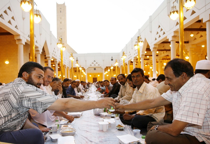 Muslims worldwide mark beginning of holy month of Ramadan