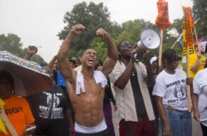Hundreds demand justice for Ferguson teen