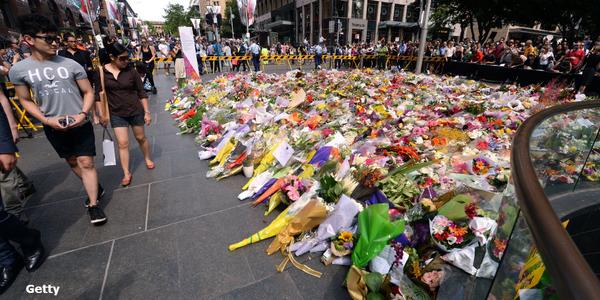 United in Grief: Floral tributes for victims of the Sydney siege ...