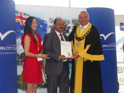 Syed Atiq ul Hassan received achievement award 2015 from Mayor of Auburn City Council