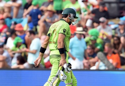 Misbah-ul-Haq walks back after being dismissed for 7, Pakistan v West Indies, World Cup 2015, Group B, Christchurch, February 21, 2015. Photo: AFP