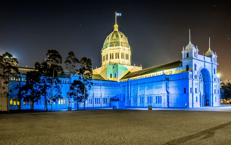 Royal Exhibition Building in Melbourne, lit up in blue for the 70th anniversary of the United Nations, September 23, 2015. Photo by UN (Stewart Donn)