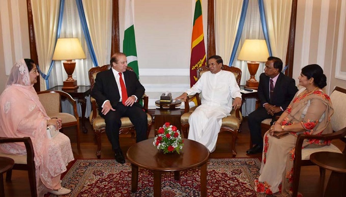 Pakistan PM Nawaz Sharif and Sri Lankan President Mr. Maithripala Sirisena in a meeting held at President Secretariat in Colombo on January 5, 2016.