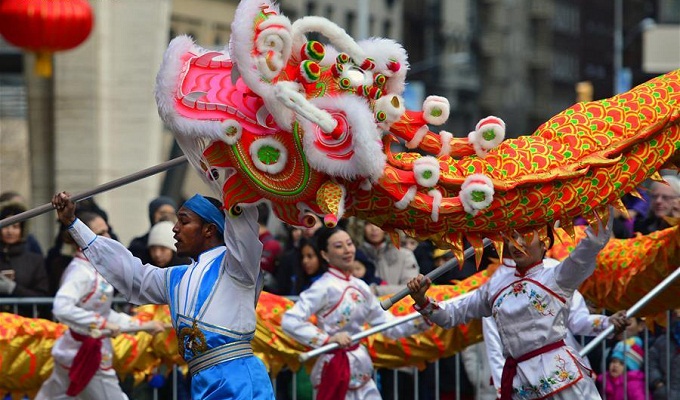 Dancers perform dragon dance during a free community event to celebrate the Chinese New Year at Lincoln Center, New York, Feb. 9, 2016. (Xinhua/Wang Lei)